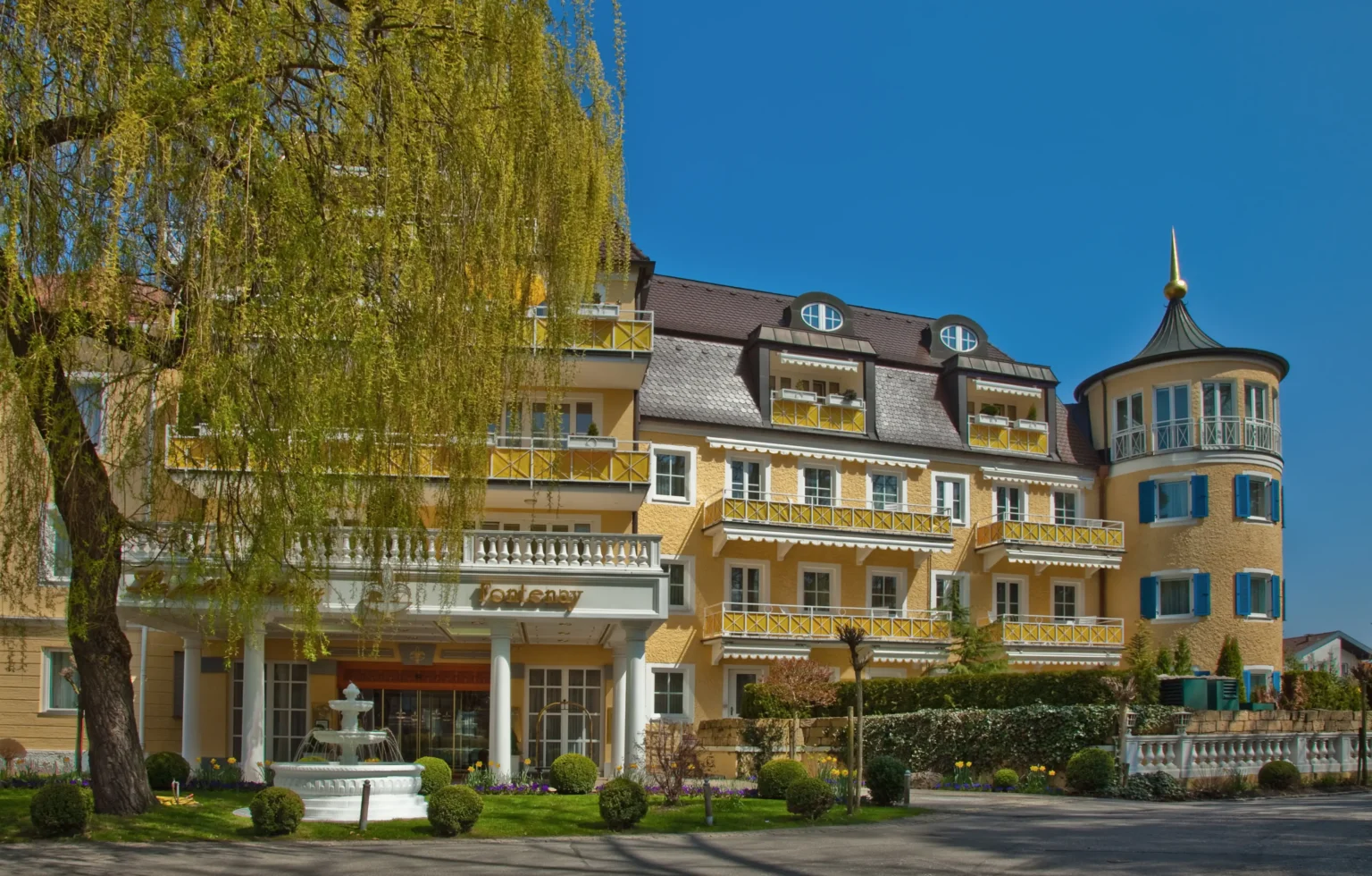 Fontenay Westansicht
